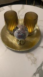 Decoratief bord met kaarsen en wereldbol, Ophalen