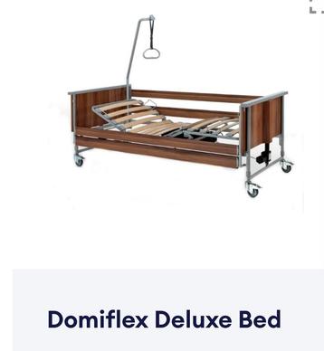 HOOG-LAAG BED. Verstelbaar en wieltjes. 250 euro beschikbaar voor biedingen