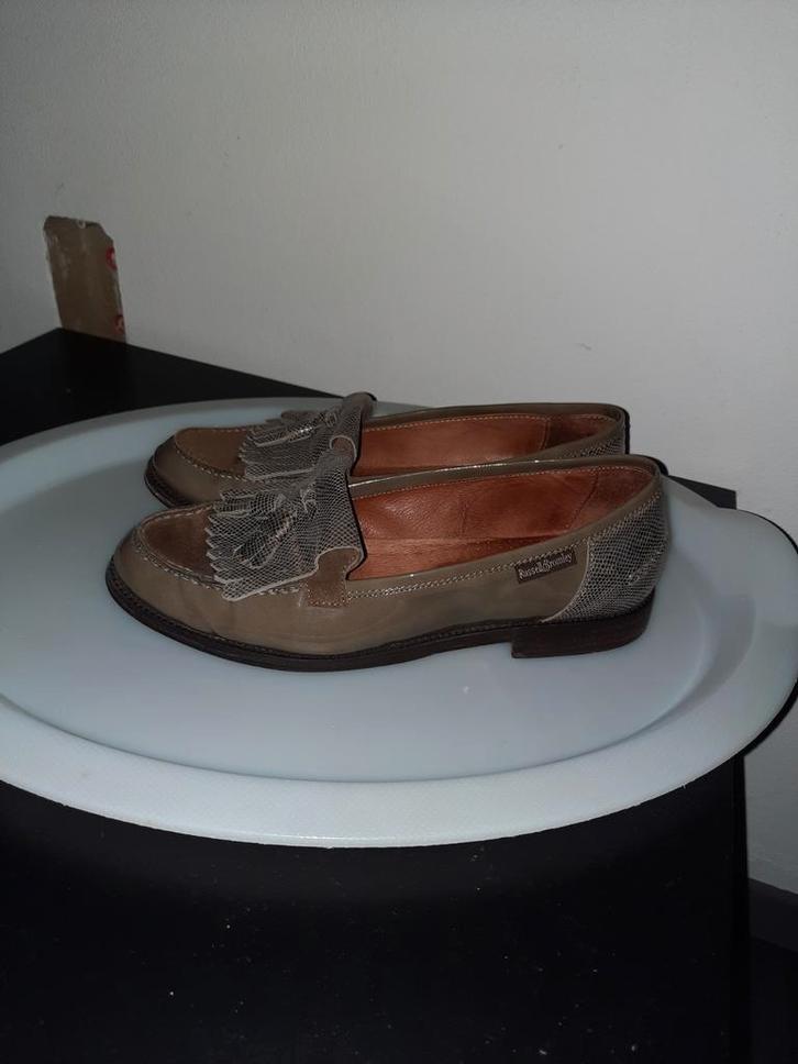 Dames instappers van RUSSEL&BROMLEY maat 39., Kleding | Dames, Schoenen, Zo goed als nieuw, Instappers, Ophalen of Verzenden