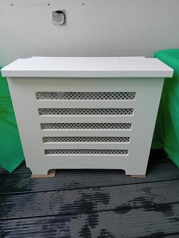 Prachtige radiator ombouw (zonder vensterbank) beschikbaar voor biedingen