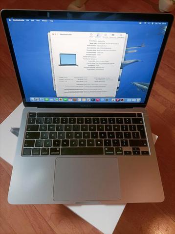 MacBook pro 13 inch 8/500 .2020
