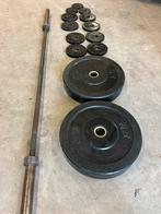 Halterschijven met stang olympisch, Sport en Fitness, Fitnessmaterialen, Ophalen, Gebruikt, Benen, Halterschijven