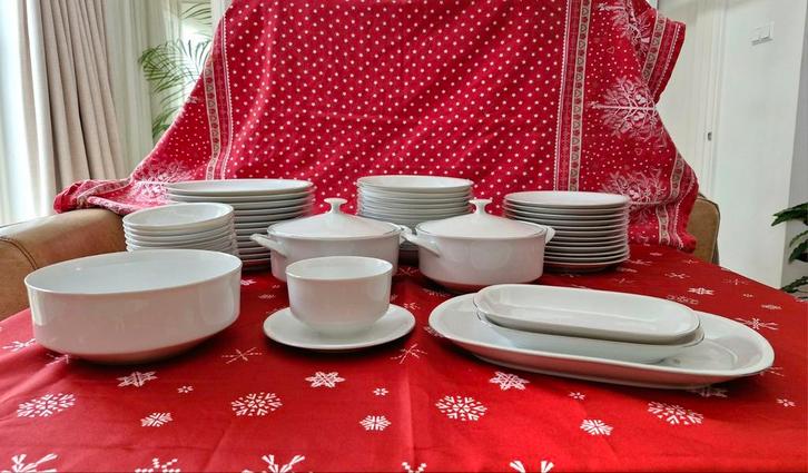 Arzberg wit servies met zilveren rand., Huis en Inrichting, Keuken | Servies, Zo goed als nieuw, Compleet servies, Effen, Porselein