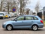 Skoda Fabia Combi 1.6-16V Elegance|AUTOMAAT|NAVI|PSENSOR, Auto's, Skoda, 450 kg, Gebruikt, 4 cilinders, Blauw