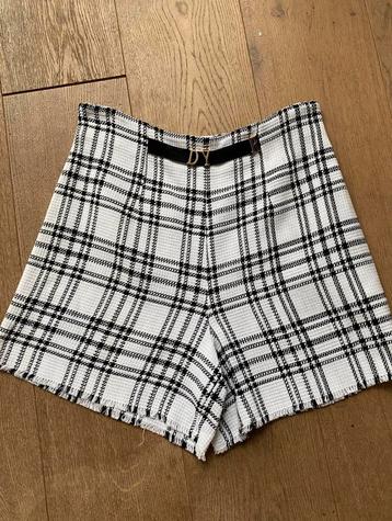 DENNY ROSE short met hoge taille mt 42 beschikbaar voor biedingen
