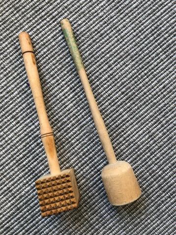 Vintage keukengereedschap beschikbaar voor biedingen