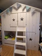 Uniek houten kinder stapelbed in speelhuis-stijl, Kinderen en Baby's, Kinderkamer | Stapelbedden en Hoogslapers, Ophalen, Gebruikt