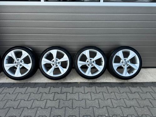 Audi A3 18 inch velgen nieuwe continental All-season (Nieuw), Auto-onderdelen, Banden en Velgen, Banden en Velgen, All Season