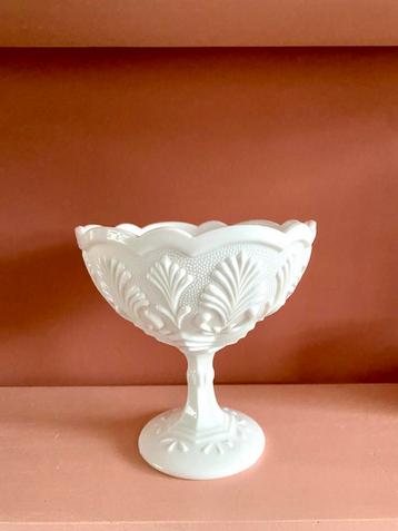 Opaline Bokaal / Fruitschaal beschikbaar voor biedingen