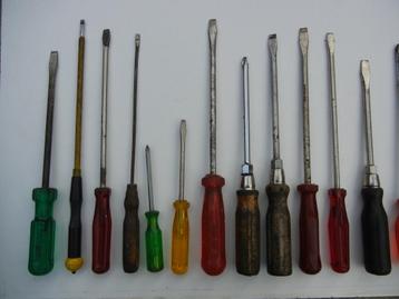 Schroevendraaiers beschikbaar voor biedingen