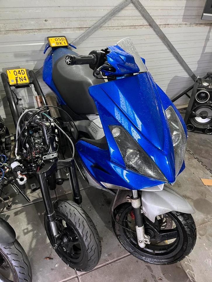 Peugeot jetforce 70cc project scooter, Fietsen en Brommers, Scooters | Peugeot, Zo goed als nieuw, Ophalen