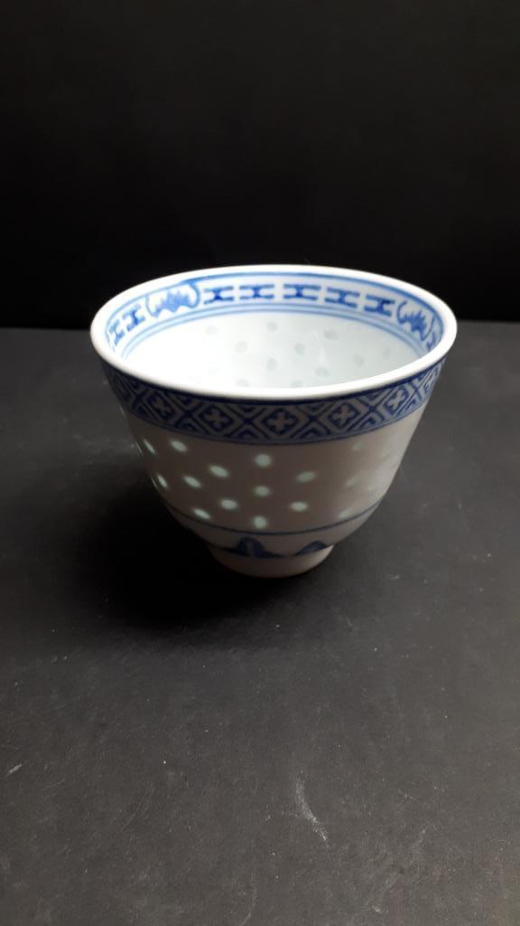 Chinees kommetje Porselein Blauw en Wit Gemerkt:, Antiek en Kunst, Antiek | Porselein, Ophalen of Verzenden