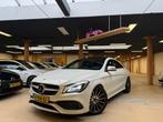 Mercedes-Benz CLA-klasse 180 Lease Edition Ambition Pano Car, Auto's, Mercedes-Benz, Gebruikt, 4 cilinders, 715 kg, Leder en Stof