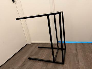 IKEA Vittsjö Bijzettafel - Strak Design! beschikbaar voor biedingen