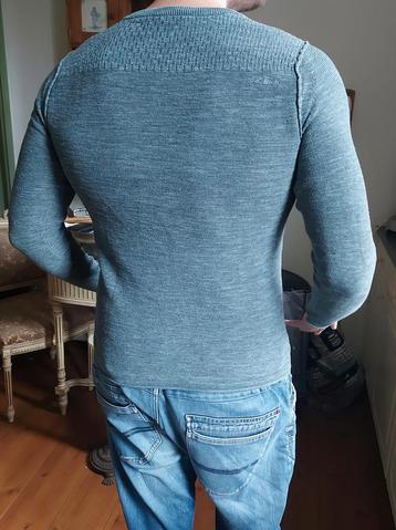 Cast Iron trui M beschikbaar voor biedingen