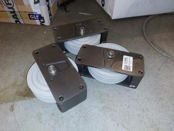 Dubbel blok kabelbesturing beschikbaar voor biedingen