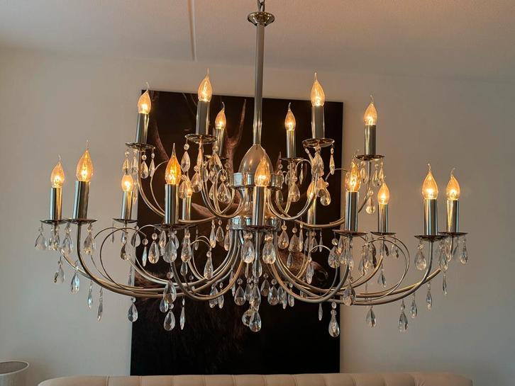 Zilverkleurige Kroonluchter - 18 Kaarsen, Huis en Inrichting, Lampen | Kroonluchters, Gebruikt, Metaal, Ophalen of Verzenden