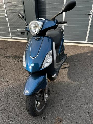 Piaggio fly snor scooter ~ 50cc  4takt beschikbaar voor biedingen