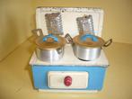Mie18<> klein blikken fornuisje met pannetjes, Antiek en Kunst, Antiek | Speelgoed, Verzenden