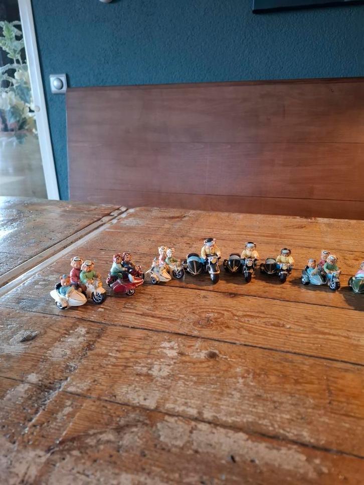 Cherished Teddies - 8 Miniaturen in Zijspan, Verzamelen, Speelgoed, Gebruikt, Ophalen of Verzenden