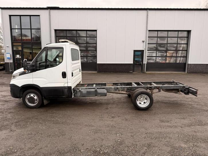 Iveco Daily 40C17 3.0 AUT ACTIE 9950,- Chassis Cabine N2, Auto's, Bestelauto's, Bedrijf, Te koop, ABS, Airconditioning, Centrale vergrendeling
