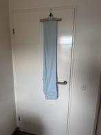 Lichtblauwe Hugo Boss-chino mt 33/34 in zeer goede staat., Kleding | Heren, Broeken en Pantalons, Ophalen of Verzenden, Zo goed als nieuw