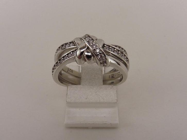 Zilveren damesring met zirkonia                         Z142, Sieraden, Tassen en Uiterlijk, Ringen, Gebruikt, Dame, 17 tot 18