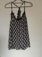Dames top, mooi glanzend met een kanten randje, Kleding | Dames, Tops, Ophalen of Verzenden, Nieuw, Zwart, Zonder mouw