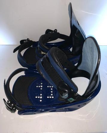 Burton freestyle snowboard  bindingen izgst mt M beschikbaar voor biedingen