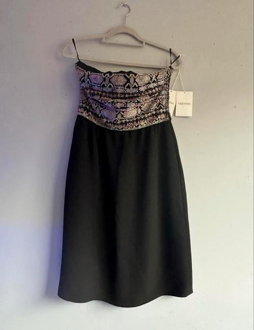 NIEUW! Valentino strapless jurk maat 38 EU, Kleding | Dames, Gelegenheidskleding, Nieuw, Cocktailjurk, Maat 38/40 (M), Zwart, Ophalen of Verzenden