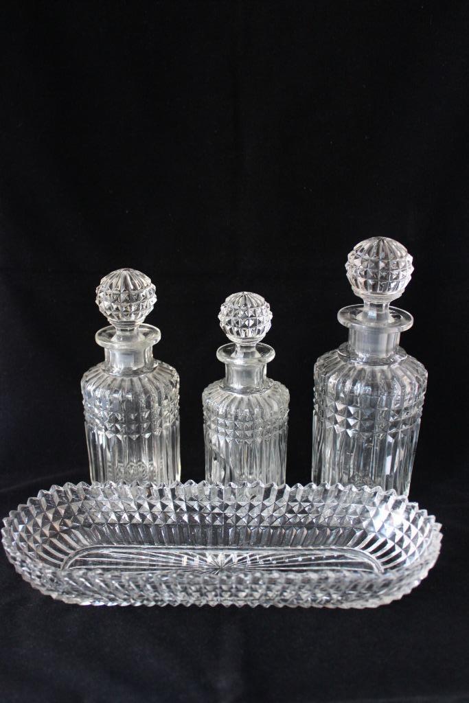 Antiek Frans Baccarat stijl Art Deco kaptafel set c 1920, Antiek en Kunst, Antiek | Glas en Kristal, Ophalen