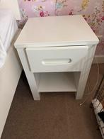 Twee mooie nachtkastjes, Ophalen, Zo goed als nieuw