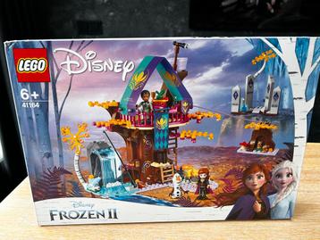 Lego Disney 41164 Frozen II Betoverde Boomhut beschikbaar voor biedingen