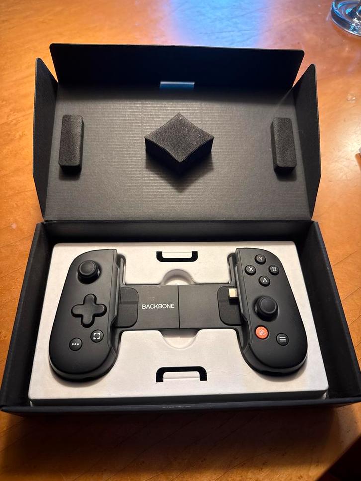 Backbone Controller USB-C - Zo goed als nieuw!, Spelcomputers en Games, Spelcomputers | Xbox | Accessoires, Zo goed als nieuw