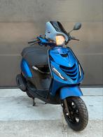 PIAGGIO ZIP 4T 3V 2019 BROM FULL OPTION BMW MAT BLAUW, Ophalen, Maximaal 45 km/u, Zip, Zo goed als nieuw