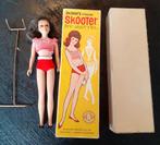 Vintage Mattel Skooter pop met doos, Verzamelen, Poppen, Ophalen of Verzenden, Zo goed als nieuw, Pop