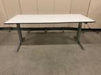 Bureau met slinger en kabelgoot 180x80xH62-84 cm, 190stuks, Ophalen of Verzenden, In hoogte verstelbaar, Gebruikt, Bureau