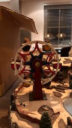 Kerstdorp met kermis poppetjes afgebroken en is defect, Kunststof, Gebruikt, 25 tot 50 cm, Ophalen of Verzenden