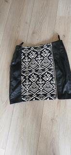 ONLY Leuke rok met lederlok mt 38, Kleding | Dames, Rokken, Maat 38/40 (M), Verzenden, Nieuw, Overige kleuren