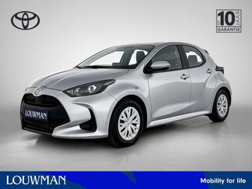 Toyota Yaris 1.5 Hybrid 115 Active (bj 2024, automaat) beschikbaar voor biedingen