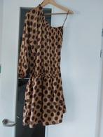 Sisseledelbo zijden offshoulder jurk one size, Ophalen of Verzenden, Zo goed als nieuw, Onder de knie