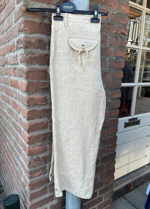 100% linnen broek Brax maat 40, Kleding | Dames, Broeken en Pantalons, Zo goed als nieuw, Maat 38/40 (M), Beige, Driekwart, Ophalen of Verzenden