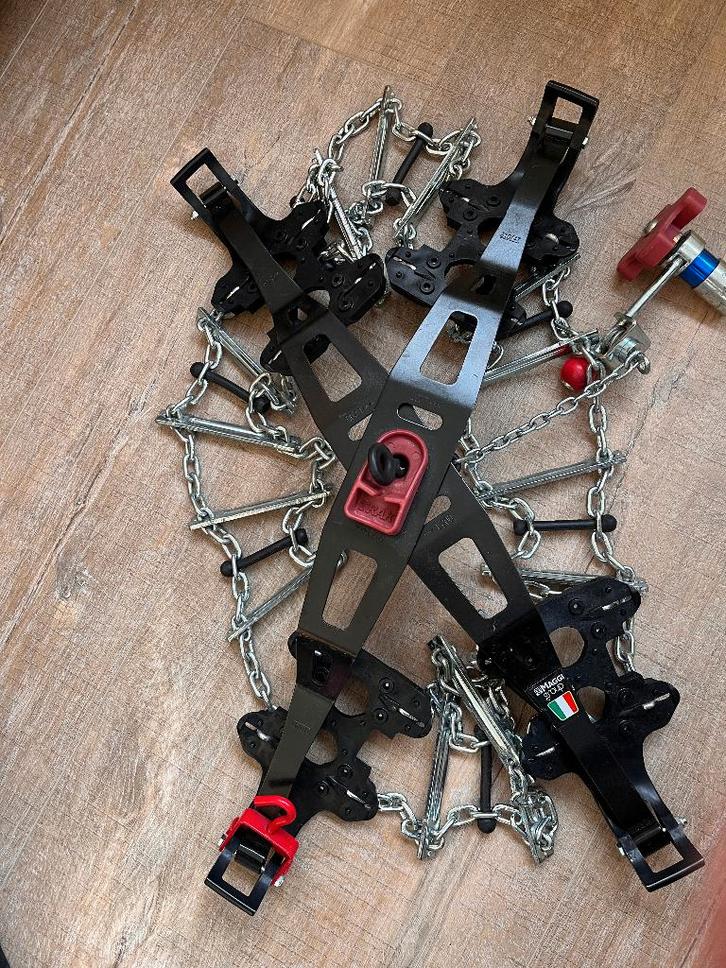 Maggi Trak Sneeuwkettingen, Auto diversen, Sneeuwkettingen, Zo goed als nieuw, Ophalen