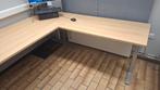 Mooi U buro Bureau in hoogte verstelbaar., Ophalen, ., In hoogte verstelbaar, Zo goed als nieuw