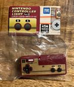 Nintendo Controller Light NES - Keychain, Overige controllers, Ophalen of Verzenden, Zo goed als nieuw