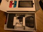 Zeer nette Nintendo Switch v1 met extra set joycons en pro, Spelcomputers en Games, Spelcomputers | Nintendo Switch, Ophalen of Verzenden