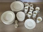 Queens Garden servies creme, Huis en Inrichting, Ophalen, Gebruikt, Bord(en), Effen