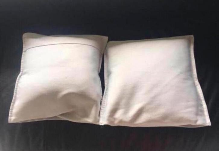 Diverse kussens en kussenhoezen, Huis en Inrichting, Woonaccessoires | Kussens, Zo goed als nieuw, Grijs, Vierkant, Ophalen of Verzenden