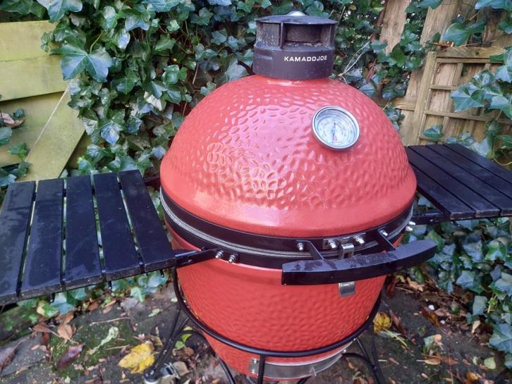 Kamado Joe Classic Joe Series II w/ SloRoller, Tuin en Terras, Houtskoolbarbecues, Gebruikt, Met accessoires, Ophalen
