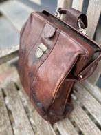 Leren rugtas, Sieraden, Tassen en Uiterlijk, Tassen | Rugtassen, Ophalen of Verzenden, Zo goed als nieuw, 25 tot 40 cm, 30 tot 45 cm